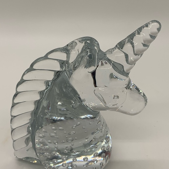 Blown Glass Unicorn Clear Glass Art Figurine Paperweight - Picture 6 of 9